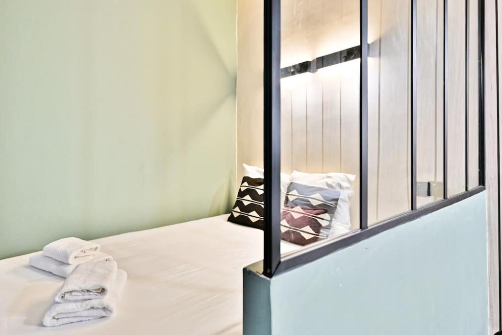 Apartment Style Industriel Au Coeur Du Sentier - V
