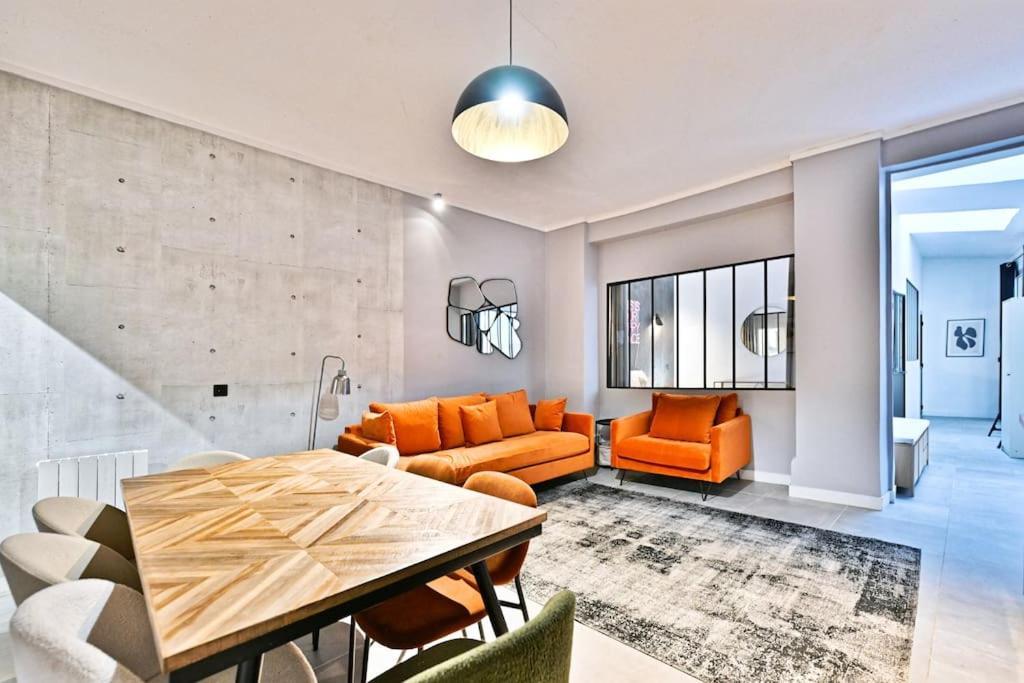 Apartment Style Industriel Au Coeur Du Sentier - V